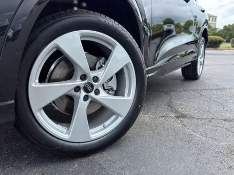 More photos of 2026 Audi Q5 Premium Plus at Audi North Austin, TX