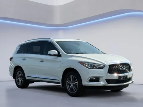More photos of 2020 INFINITI QX60 LUXE at Audi North Austin, TX
