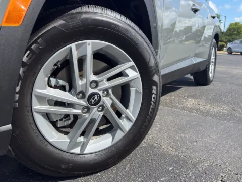 More photos of 2025 Hyundai Tucson SE at Audi North Austin, TX