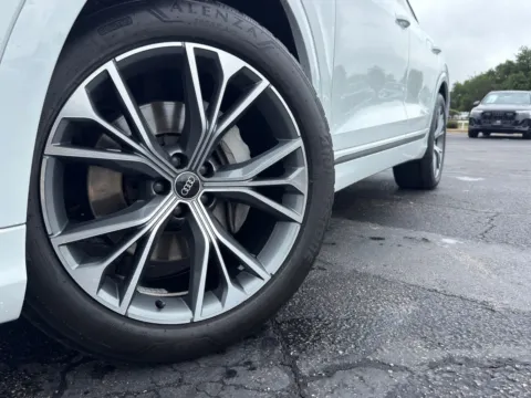 More photos of 2021 Audi Q8 Prestige at Audi North Austin, TX