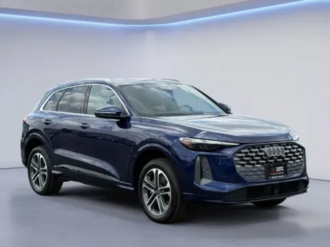 More photos of 2025 Audi Q5 Premium at Audi North Austin, TX