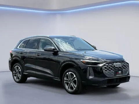 More photos of 2025 Audi Q5 Premium at Audi North Austin, TX