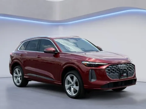 More photos of 2025 Audi Q5 Premium Plus at Audi North Austin, TX