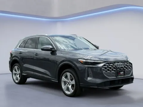 More photos of 2025 Audi Q5 Premium Plus at Audi North Austin, TX