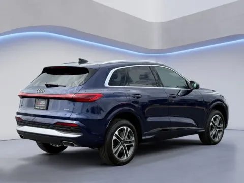 More photos of 2025 Audi Q5 Premium at Audi North Austin, TX