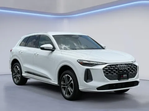 More photos of 2025 Audi Q5 Premium at Audi North Austin, TX