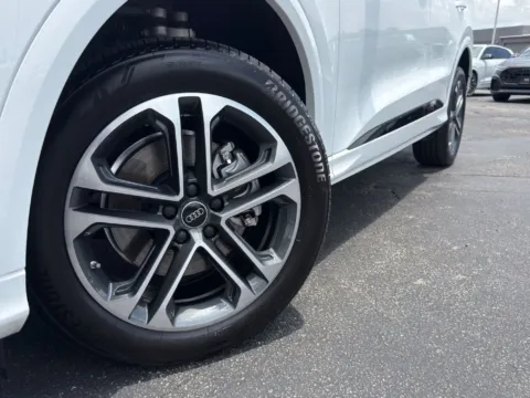 More photos of 2025 Audi Q5 Premium at Audi North Austin, TX