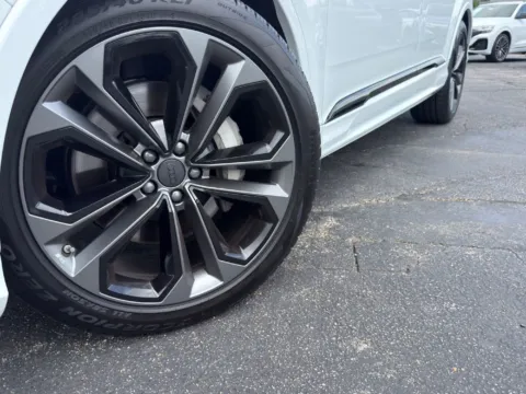 More photos of 2026 Audi Q7 Premium Plus at Audi North Austin, TX