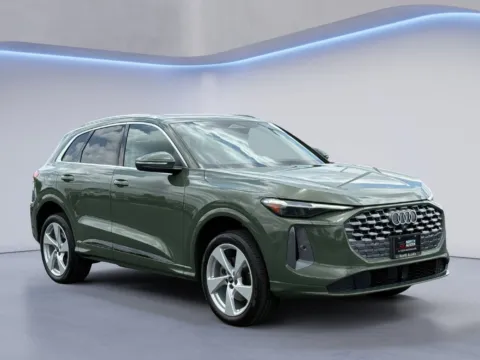 More photos of 2025 Audi Q5 Premium Plus at Audi North Austin, TX