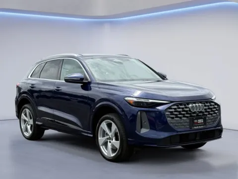 More photos of 2025 Audi Q5 Premium Plus at Audi North Austin, TX