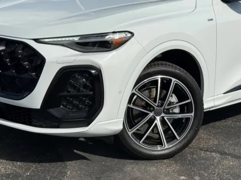 More photos of 2026 Audi Q5 Premium Plus at Audi North Austin, TX