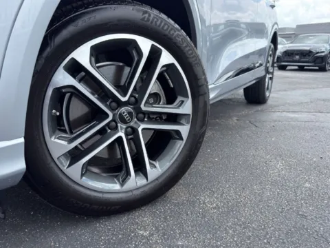 More photos of 2025 Audi Q5 Premium at Audi North Austin, TX