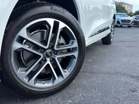 More photos of 2025 Audi Q5 Premium at Audi North Austin, TX