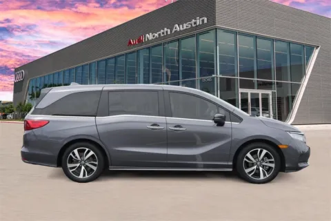 More photos of 2022 Honda Odyssey Touring at Audi North Austin, TX