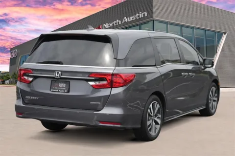 More photos of 2022 Honda Odyssey Touring at Audi North Austin, TX