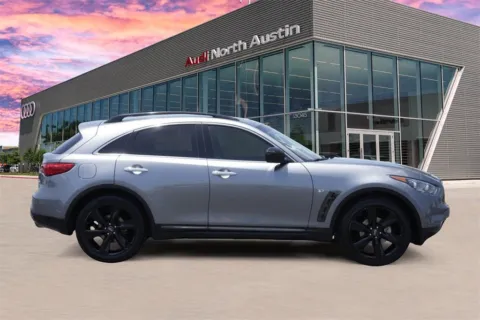 More photos of 2017 INFINITI QX70 at Audi North Austin, TX