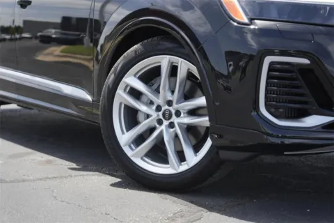 Photos of 2025 Audi Q7 Premium Plus for sale in Austin, TX at Audi North Austin