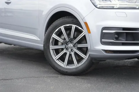 Photos of 2018 Audi Q7 Prestige for sale in Austin, TX at Audi North Austin