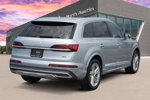 More photos of 2023 Audi Q7 Premium Plus at Audi North Austin, TX