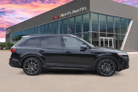 More photos of 2025 Audi Q7 Prestige at Audi North Austin, TX