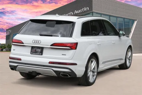 More photos of 2025 Audi Q7 Premium Plus at Audi North Austin, TX