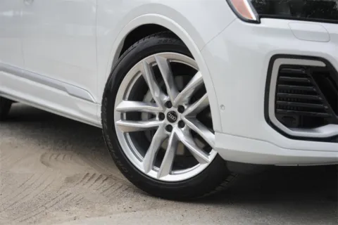 Photos of 2025 Audi Q7 Premium Plus for sale in Austin, TX at Audi North Austin