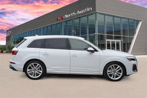 More photos of 2025 Audi Q7 Premium Plus at Audi North Austin, TX