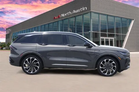 More photos of 2024 Lincoln Nautilus Black Label at Audi North Austin, TX