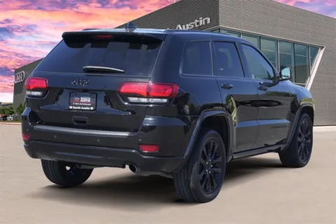 More photos of 2019 Jeep Grand Cherokee Altitude at Audi North Austin, TX