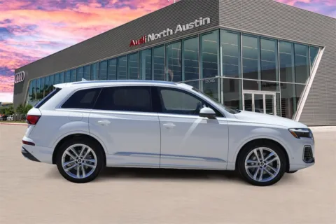 More photos of 2025 Audi Q7 Premium Plus at Audi North Austin, TX