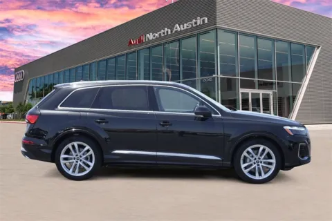 More photos of 2025 Audi Q7 Premium Plus at Audi North Austin, TX