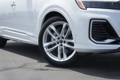 Photos of 2025 Audi Q7 Premium Plus for sale in Austin, TX at Audi North Austin