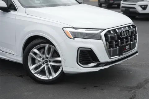 Another view of 2025 Audi Q7 Premium Plus for sale in Austin, TX at Audi North Austin