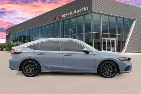 More photos of 2022 Honda Civic Hatchback Sport Touring at Audi North Austin, TX