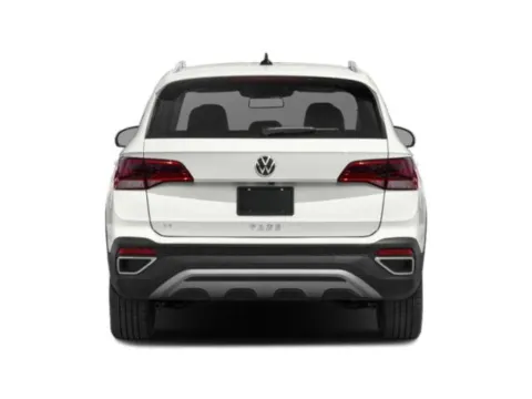 More photos of 2024 Volkswagen Taos SE at Audi North Austin, TX