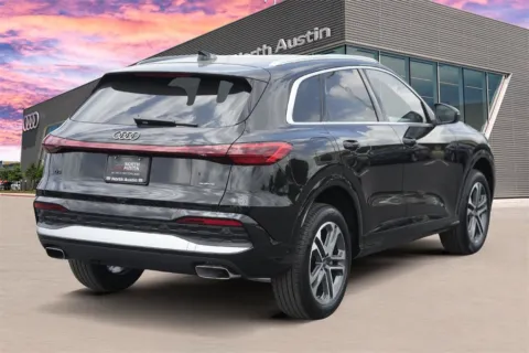 More photos of 2025 Audi Q5 Premium Plus at Audi North Austin, TX