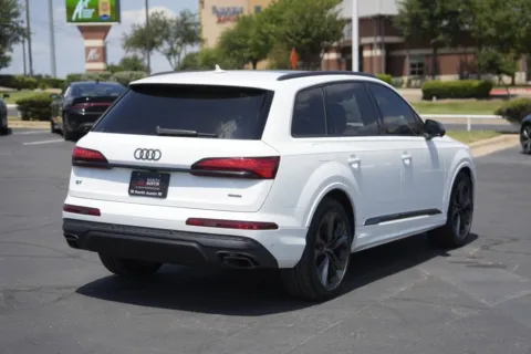 More photos of 2025 Audi Q7 Prestige at Audi North Austin, TX
