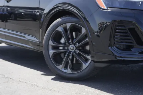 Photos of 2025 Audi Q7 Premium Plus for sale in Austin, TX at Audi North Austin
