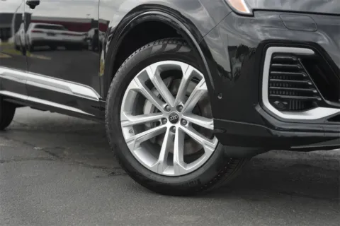 Photos of 2025 Audi Q7 Premium Plus for sale in Austin, TX at Audi North Austin