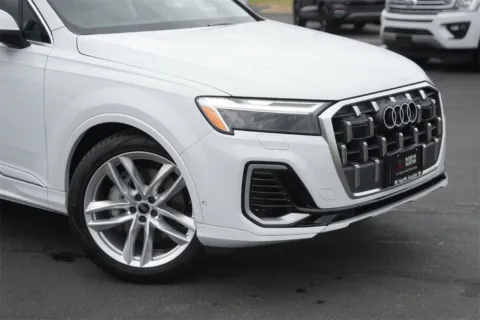 Another view of 2025 Audi Q7 Premium Plus for sale in Austin, TX at Audi North Austin