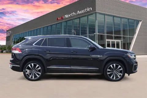 More photos of 2022 Volkswagen Atlas Cross Sport 3.6L V6 SEL Premium R-Line at Audi North Austin, TX