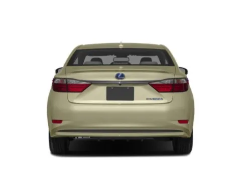 More photos of 2015 Lexus ES 300h Hybrid at Audi North Austin, TX