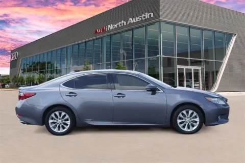 More photos of 2015 Lexus ES 300h Hybrid at Audi North Austin, TX