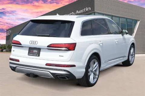 More photos of 2025 Audi Q7 Premium Plus at Audi North Austin, TX
