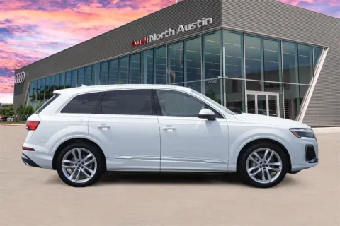 More photos of 2025 Audi Q7 Premium Plus at Audi North Austin, TX