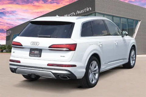More photos of 2025 Audi Q7 Prestige at Audi North Austin, TX