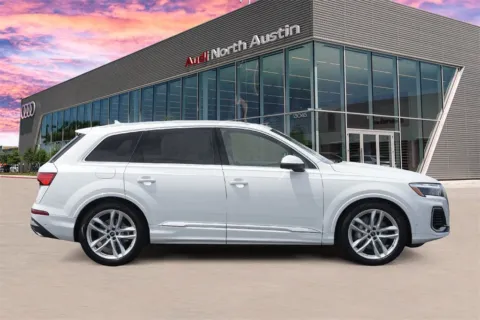 More photos of 2025 Audi Q7 Premium Plus at Audi North Austin, TX