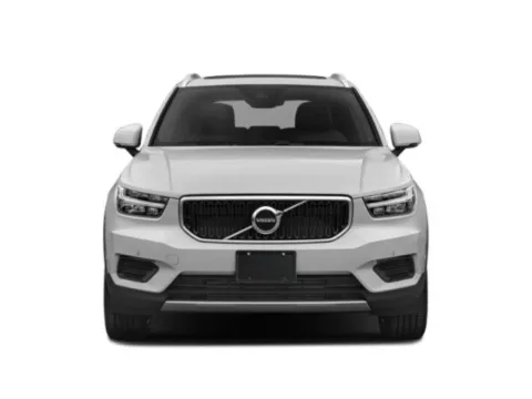 More photos of 2019 Volvo XC40 Momentum at Audi North Austin, TX