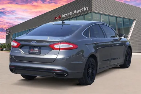 More photos of 2016 Ford Fusion SE at Audi North Austin, TX