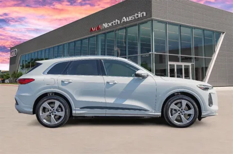 More photos of 2025 Audi Q5 Prestige at Audi North Austin, TX